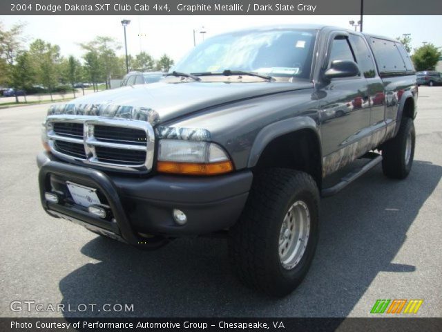 2004 Dodge Dakota SXT Club Cab 4x4 in Graphite Metallic