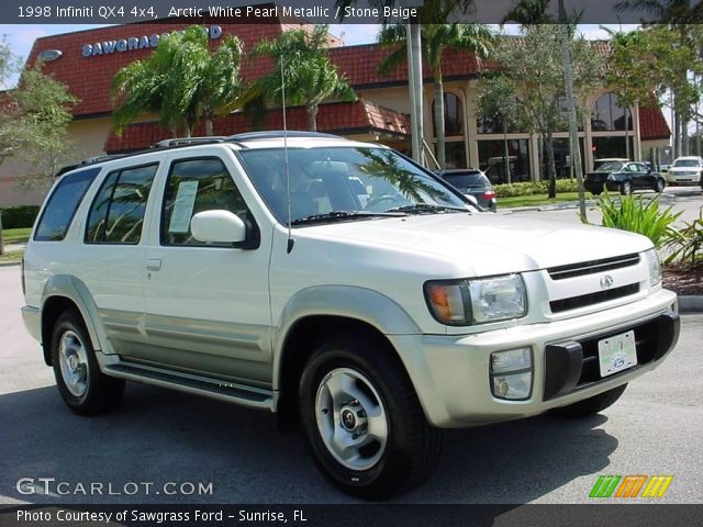 1998 Infiniti QX4 4x4 in Arctic White Pearl Metallic