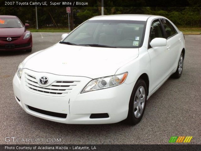 2007 Toyota Camry LE in Super White