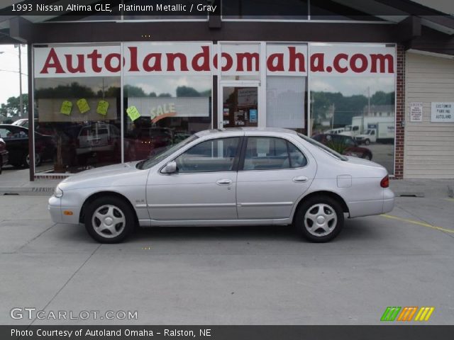 1993 Nissan Altima GLE in Platinum Metallic