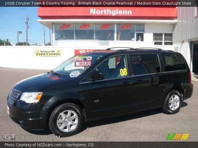 2008 Chrysler Town & Country Touring in Brilliant Black Crystal Pearlcoat