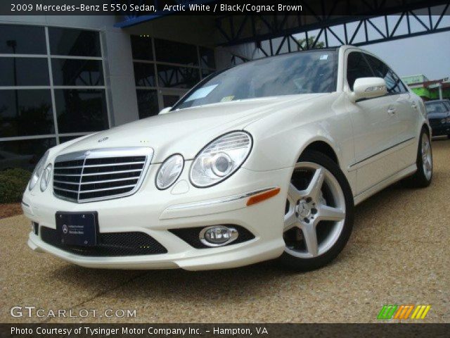 2009 Mercedes-Benz E 550 Sedan in Arctic White