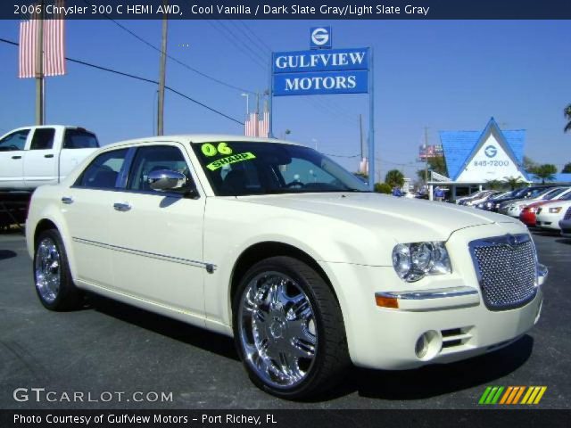 2006 Chrysler 300 C HEMI AWD in Cool Vanilla