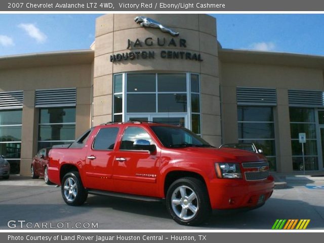 2007 Chevrolet Avalanche LTZ 4WD in Victory Red
