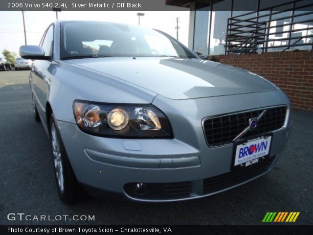 2006 Volvo S40 2.4i in Silver Metallic