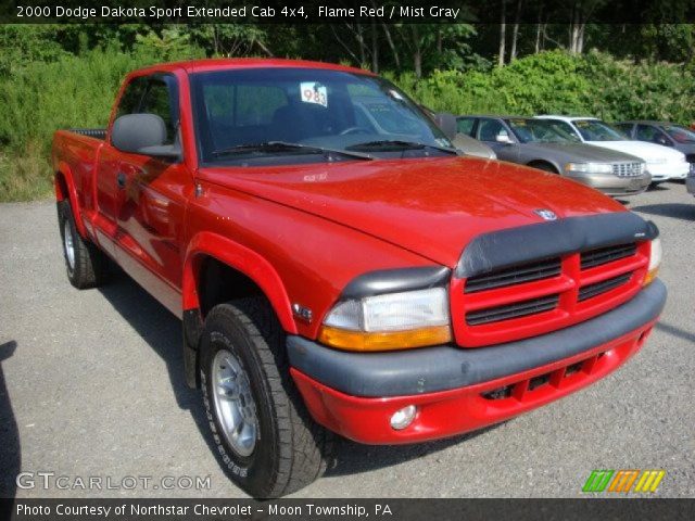 2000 Dodge Dakota Sport Extended Cab 4x4 in Flame Red