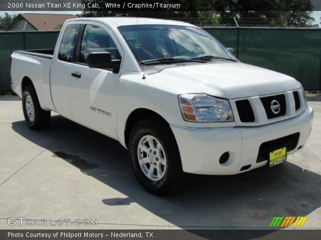 2006 Nissan Titan XE King Cab in White