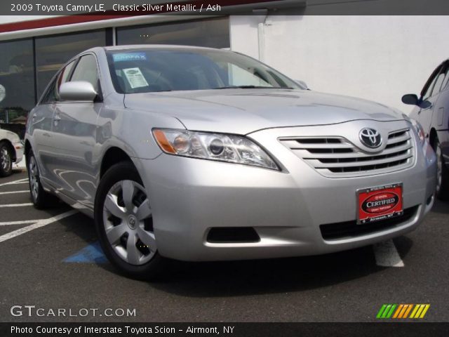 2009 Toyota Camry LE in Classic Silver Metallic