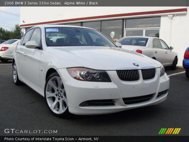2006 BMW 3 Series 330xi Sedan in Alpine White