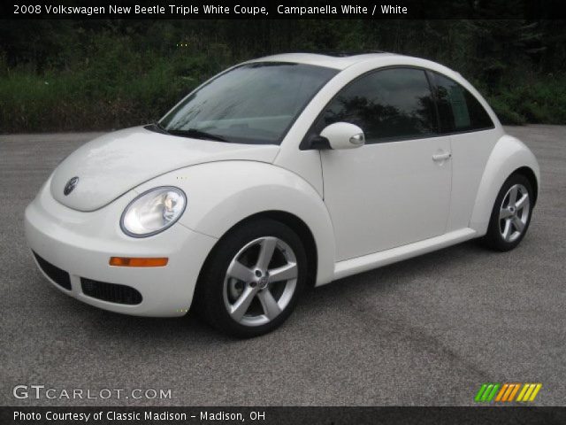 2008 Volkswagen New Beetle Triple White Coupe in Campanella White