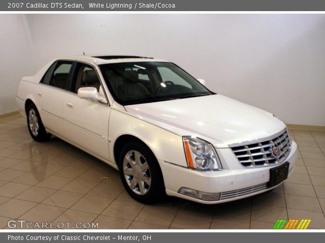 2007 Cadillac DTS Sedan in White Lightning