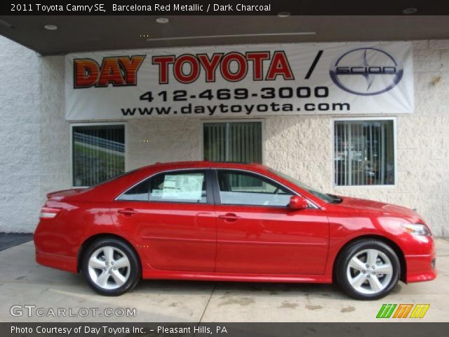 2011 Toyota Camry SE in Barcelona Red Metallic