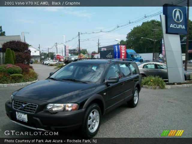 2001 Volvo V70 XC AWD in Black