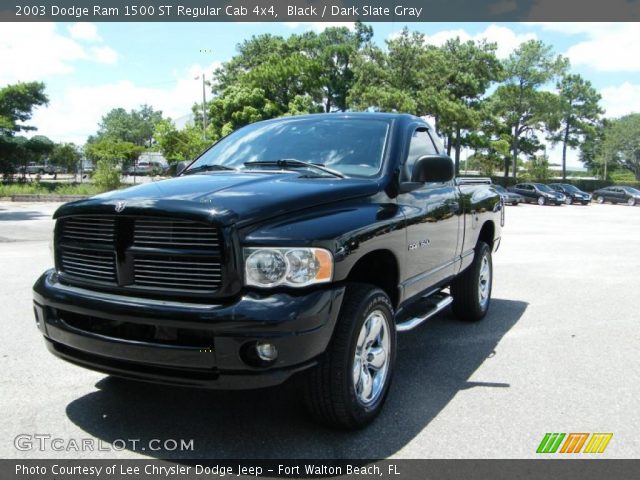 2003 Dodge Ram 1500 ST Regular Cab 4x4 in Black