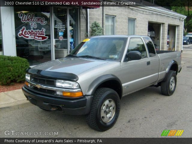 2003 Chevrolet S10 LS Extended Cab 4x4 in Sandalwood Metallic