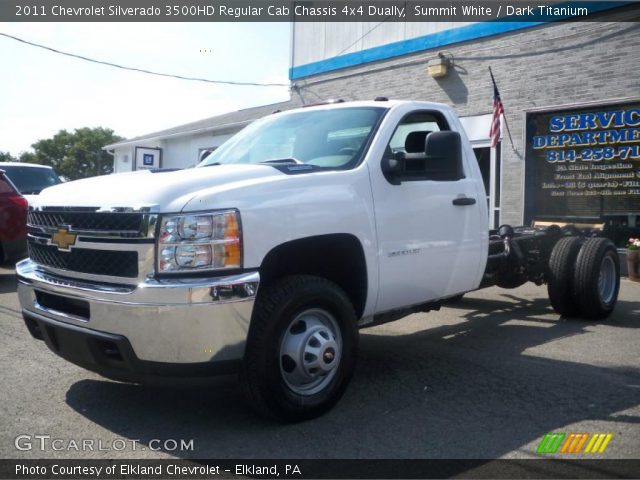 2011 Chevrolet Silverado 3500HD Regular Cab Chassis 4x4 Dually in Summit White