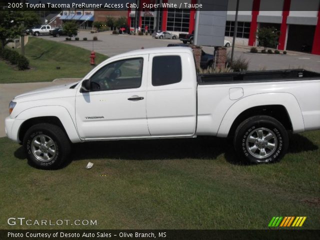 2005 Toyota Tacoma PreRunner Access Cab in Super White