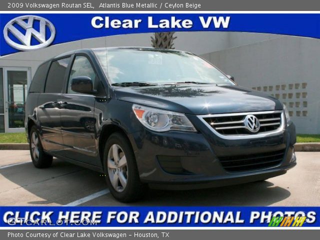 2009 Volkswagen Routan SEL in Atlantis Blue Metallic