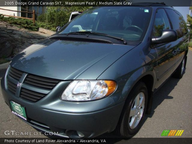 2005 Dodge Grand Caravan SXT in Magnesium Pearl