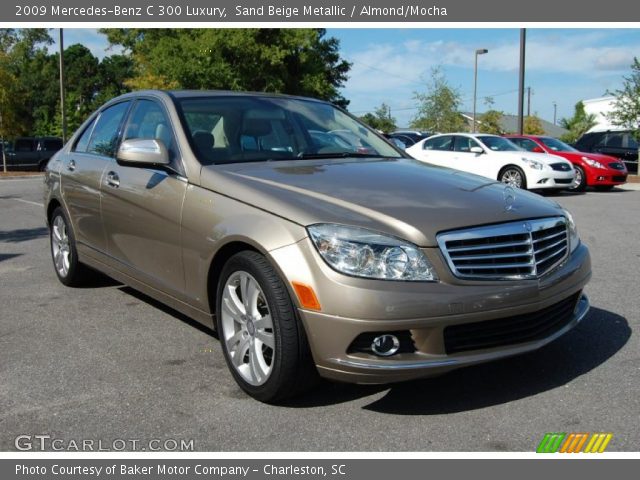 2009 Mercedes-Benz C 300 Luxury in Sand Beige Metallic