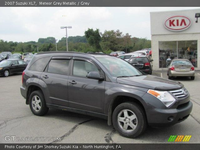 2007 Suzuki XL7  in Meteor Grey Metallic