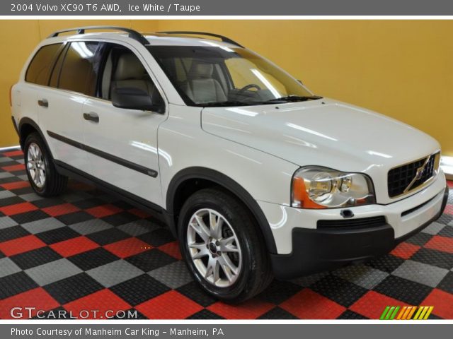 2004 Volvo XC90 T6 AWD in Ice White