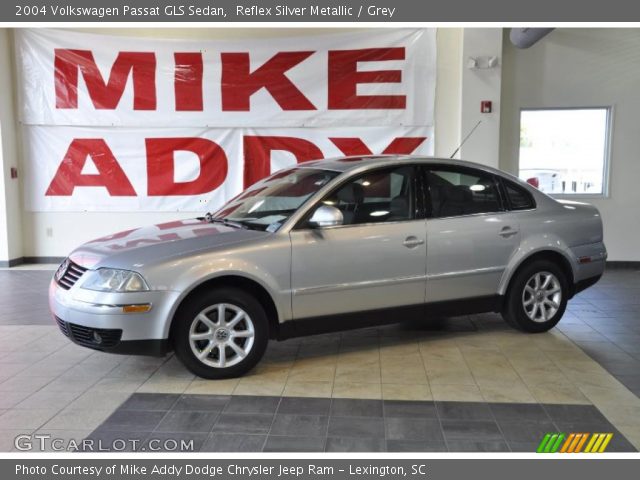 2004 Volkswagen Passat GLS Sedan in Reflex Silver Metallic