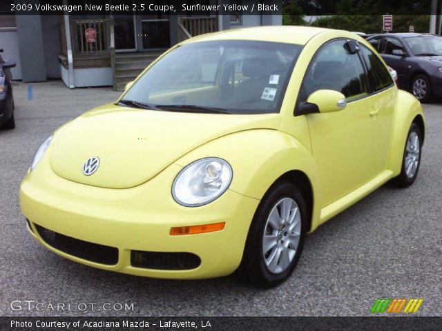 2009 Volkswagen New Beetle 2.5 Coupe in Sunflower Yellow