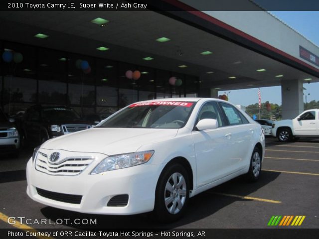 2010 Toyota Camry LE in Super White