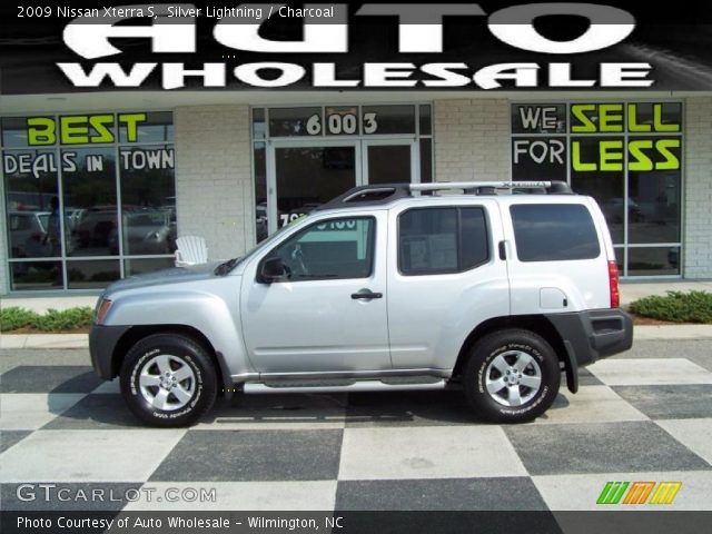 2009 Nissan Xterra S in Silver Lightning