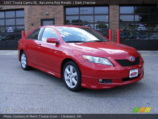 2007 Toyota Camry SE in Barcelona Red Metallic