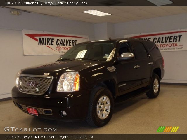 2007 GMC Yukon SLT in Onyx Black