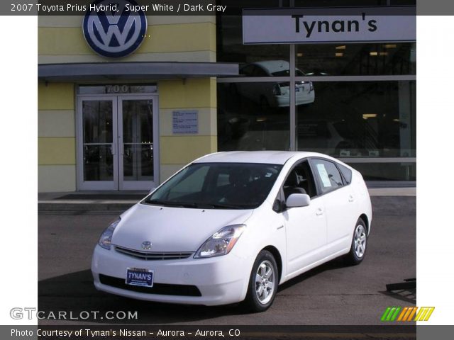 2007 Toyota Prius Hybrid in Super White