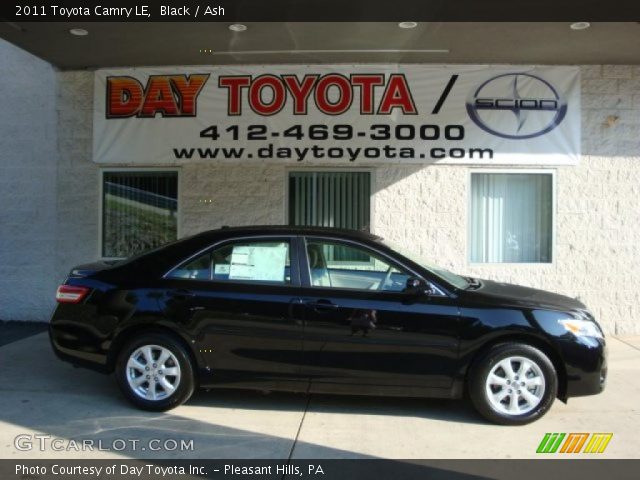 2011 Toyota Camry LE in Black