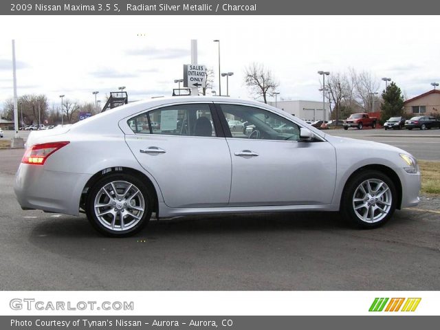 2009 Nissan Maxima 3.5 S in Radiant Silver Metallic