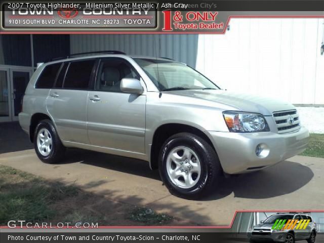 2007 Toyota Highlander  in Millenium Silver Metallic