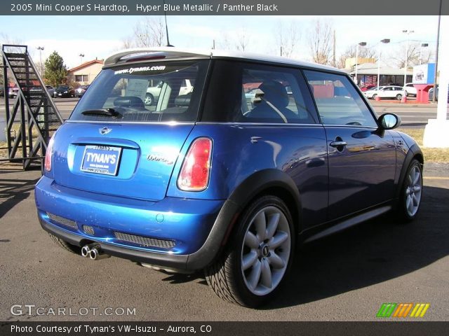 2005 Mini Cooper S Hardtop in Hyper Blue Metallic