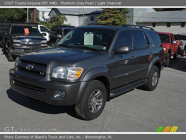 2007 Toyota Sequoia SR5 4WD in Phantom Gray Pearl