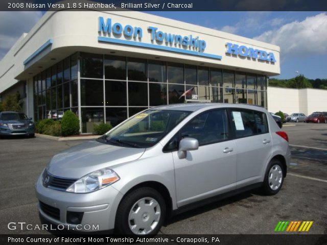 2008 Nissan Versa 1.8 S Hatchback in Brilliant Silver