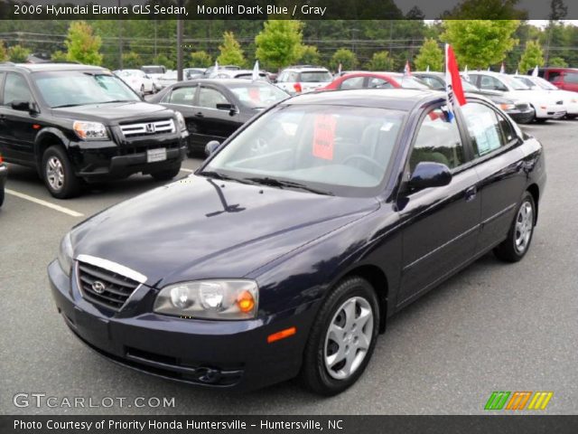 2006 Hyundai Elantra GLS Sedan in Moonlit Dark Blue