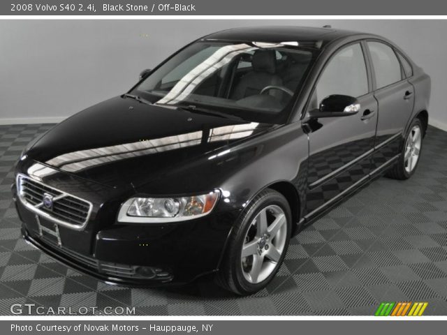 2008 Volvo S40 2.4i in Black Stone