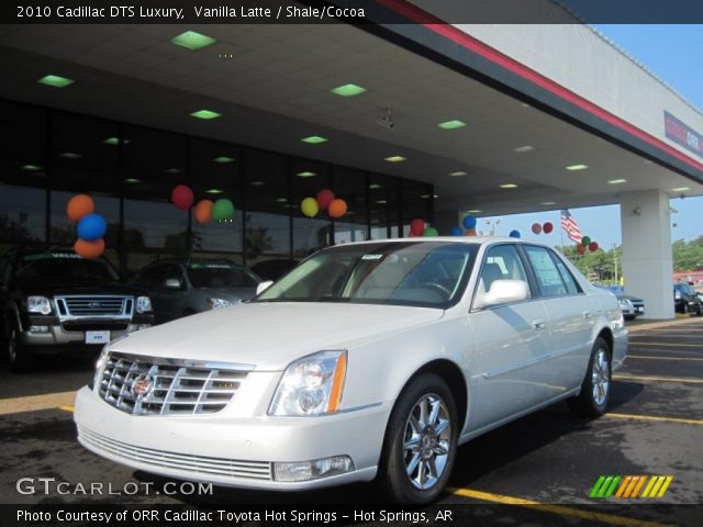 2010 Cadillac DTS Luxury in Vanilla Latte