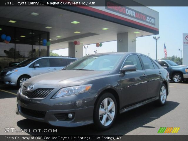 2011 Toyota Camry SE in Magnetic Gray Metallic