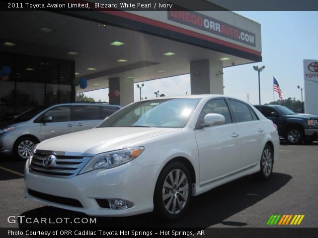 2011 Toyota Avalon Limited in Blizzard White Pearl