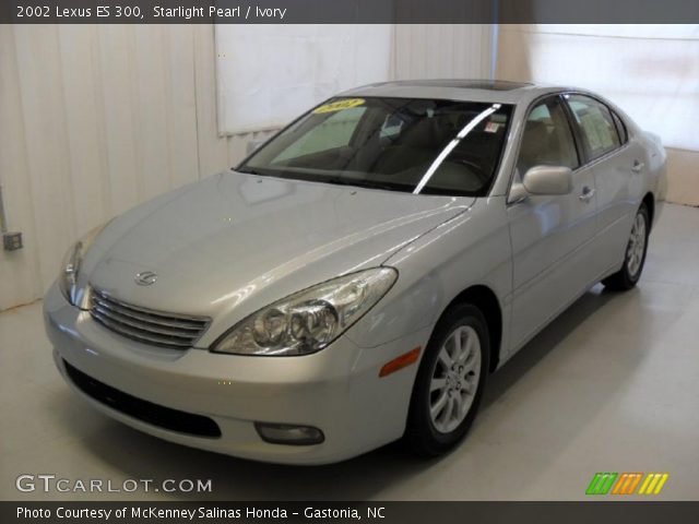 2002 Lexus ES 300 in Starlight Pearl