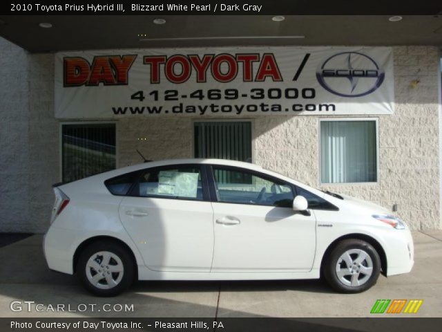 2010 Toyota Prius Hybrid III in Blizzard White Pearl