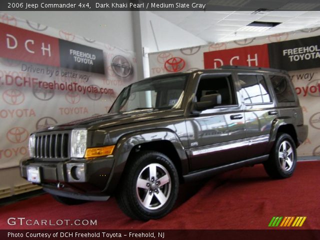 2006 Jeep Commander 4x4 in Dark Khaki Pearl