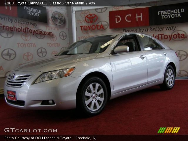 2008 Toyota Camry XLE in Classic Silver Metallic