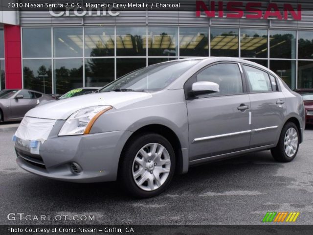 Nissan sentra gray