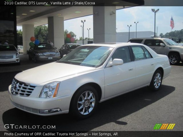 2010 Cadillac DTS Luxury in Vanilla Latte